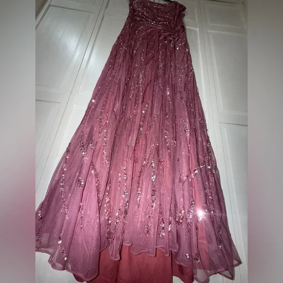 NWT | Mac Duggal 5445 Plum Pink Cap Sleeve Embellished Evening Gown Size 12 - Picture 10 of 14